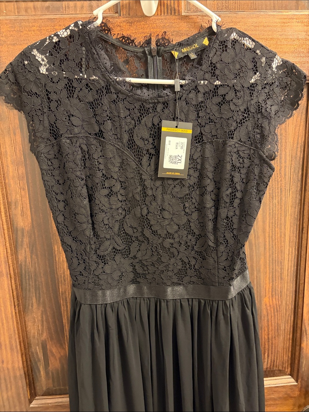 Miusol Black Lace Cap-Sleeve Maxi Dress - Picture 4 of 4
